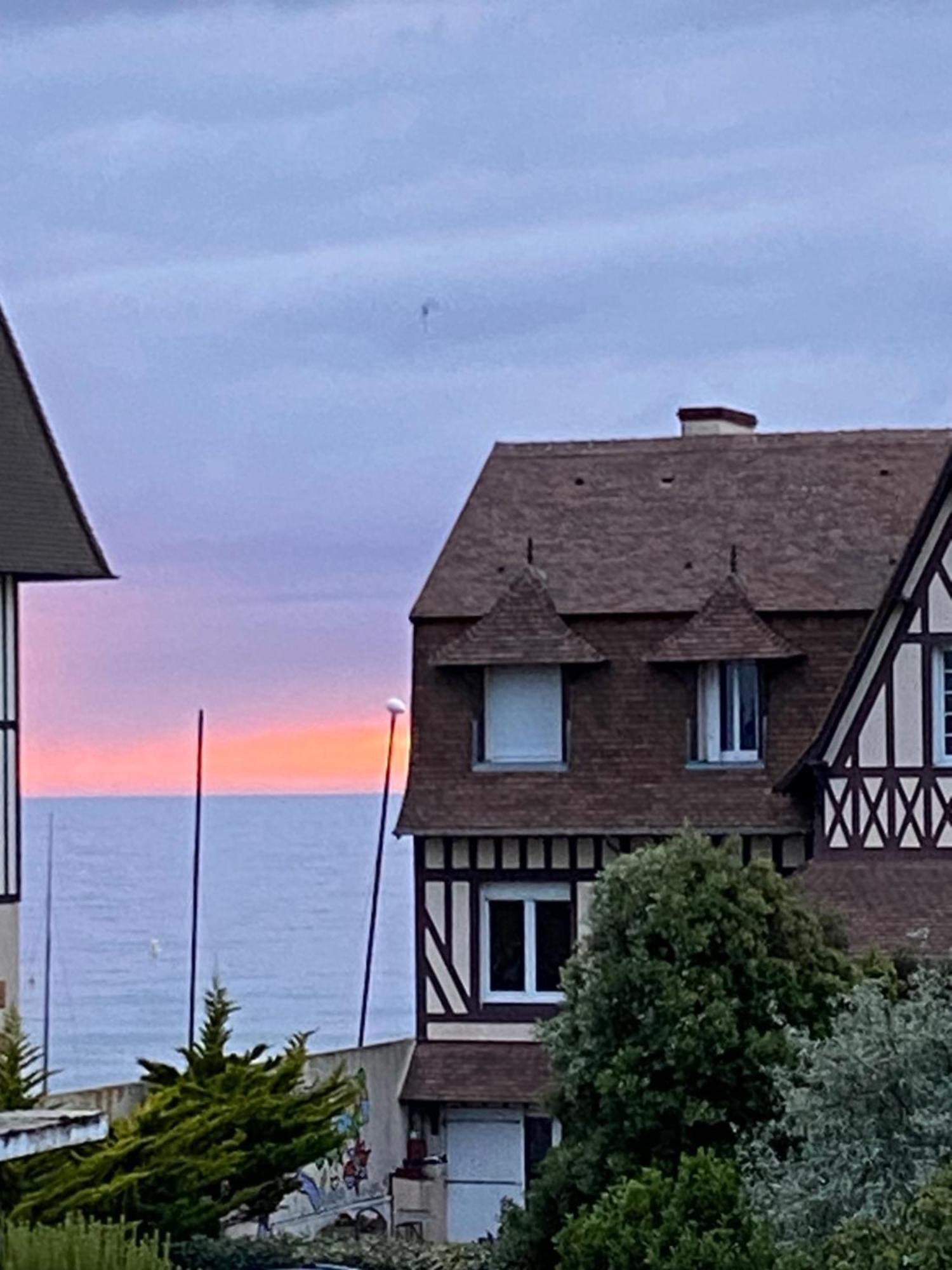 Appartement 65M2 Avec Balcon Vues Partielles Mer A 150M De La Plage Et Centre, Wifi Et Parking Prive Blonville-sur-Mer Zewnętrze zdjęcie